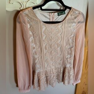 ⭐️Maude Overlay Lace Top⭐️ NWOT